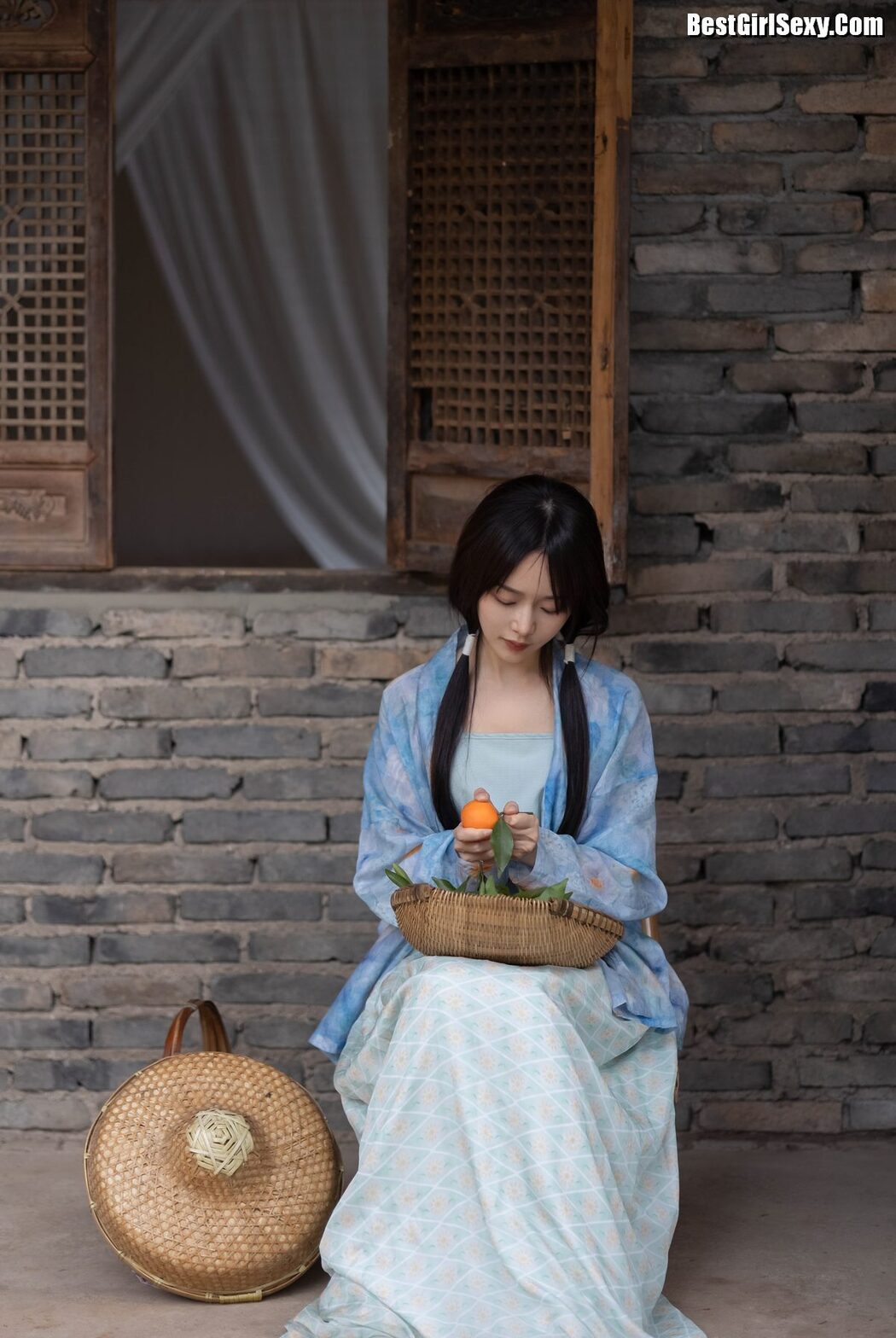 YiTuYu艺图语 Vol.4116 Su Mei Zai Lu Shang