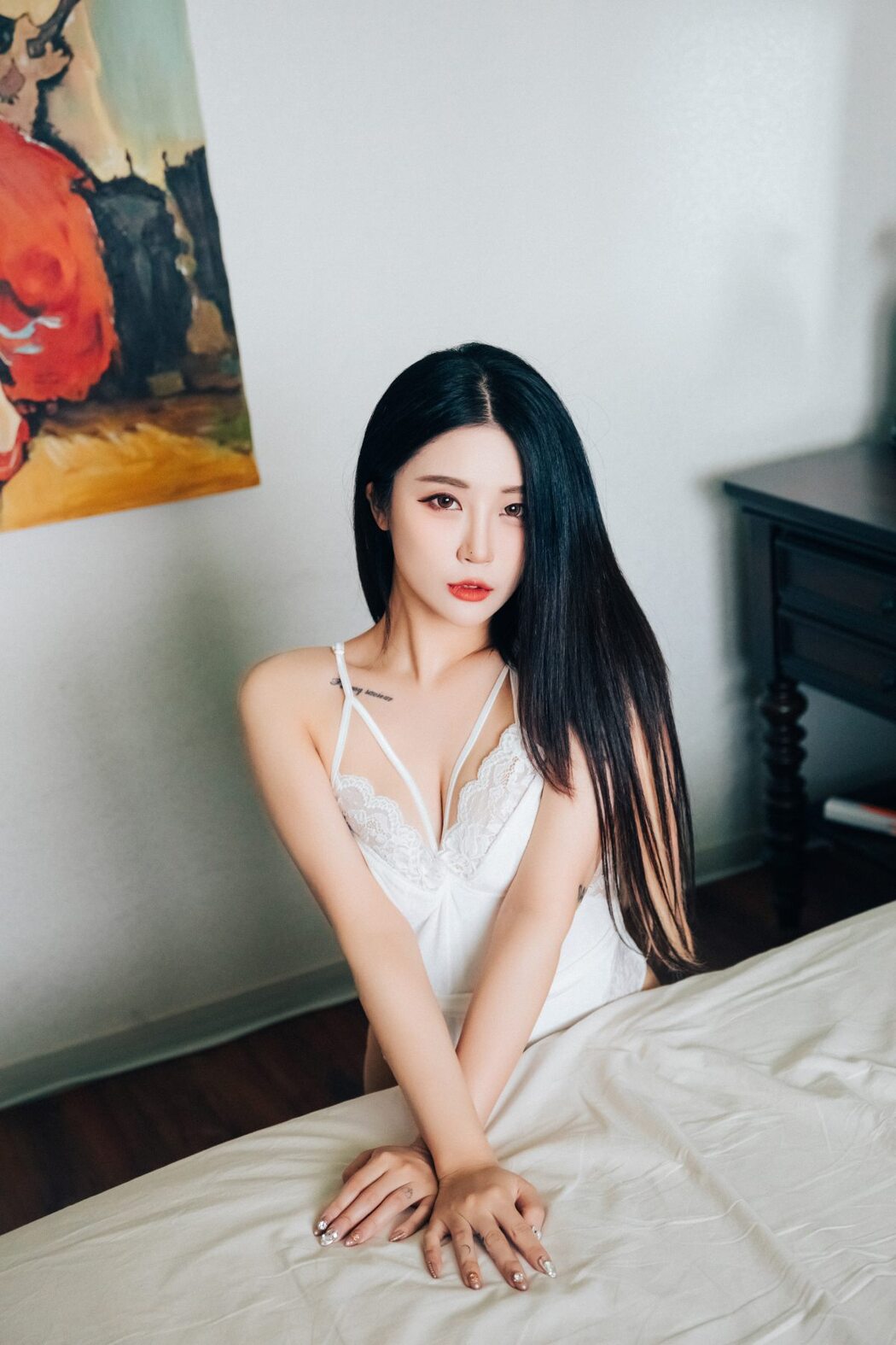 Loozy Bomi 보미 – Roomate