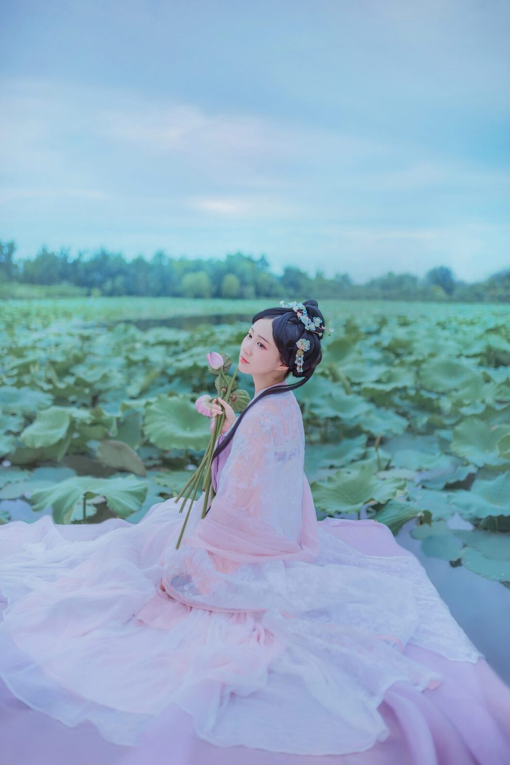 YiTuYu艺图语 Vol.4138 Qi Luo Sheng De Xiao Su Su