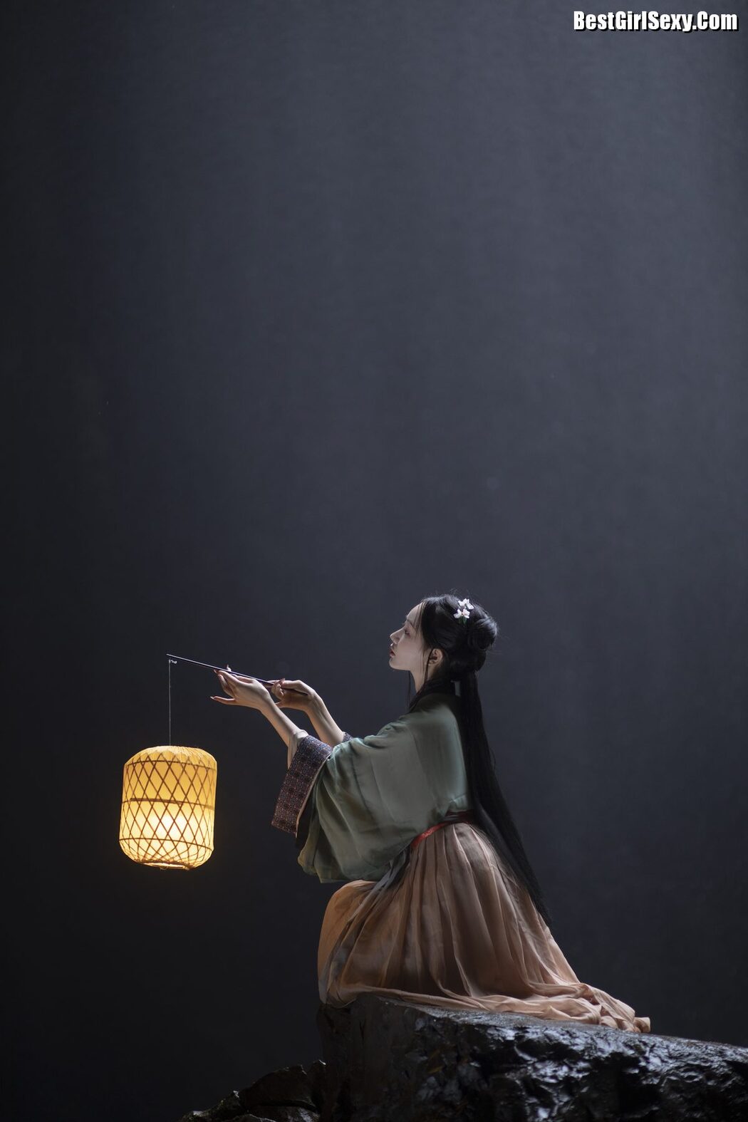 YiTuYu艺图语 Vol.4031 Su Mei Zai Lu Shang
