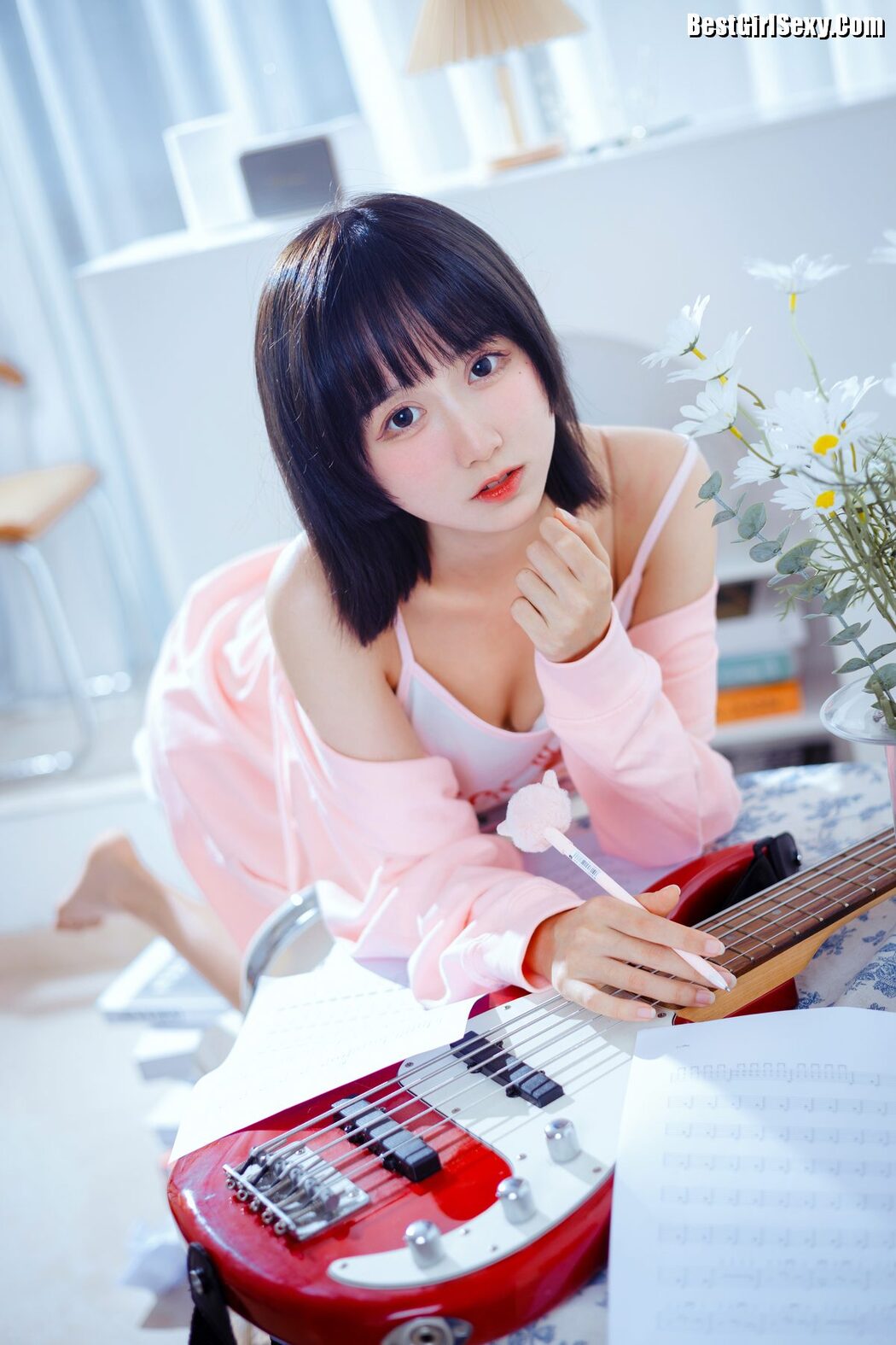 YiTuYu艺图语 Vol.4020 Mu Mian Mian VWV