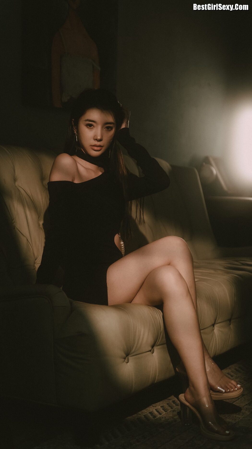 YiTuYu艺图语 Vol.4024 Yue Yue