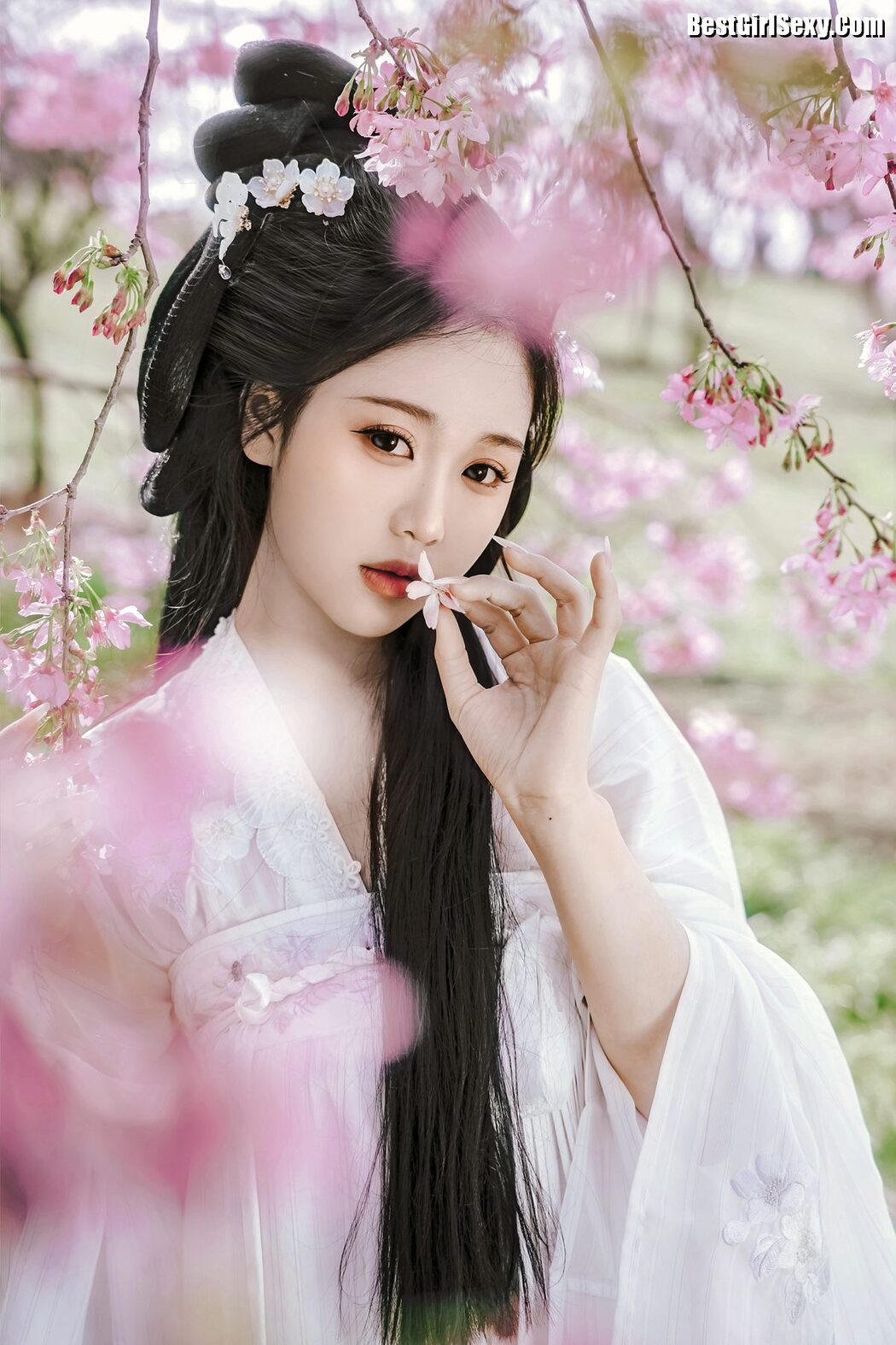 YiTuYu艺图语 Vol.4017 Miao Cui Jiao