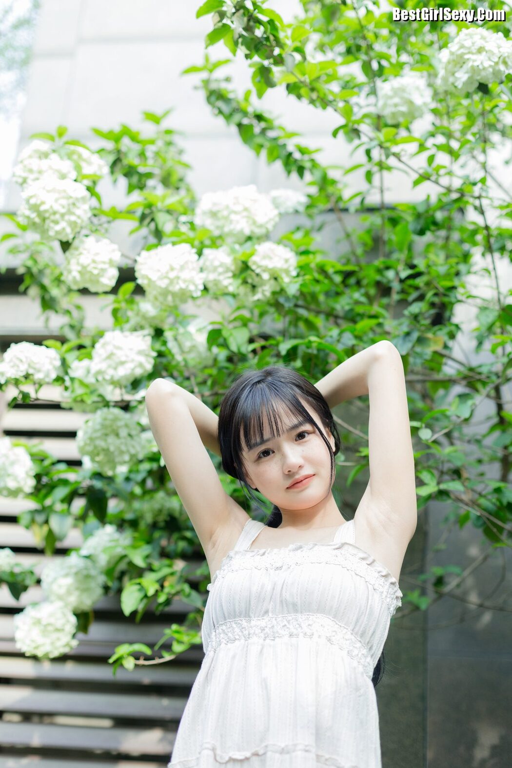 YiTuYu艺图语 Vol.4045 Xiao Yi Mei Mei Cute