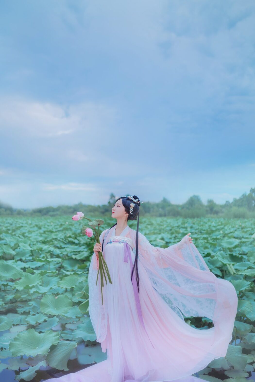 YiTuYu艺图语 Vol.4138 Qi Luo Sheng De Xiao Su Su