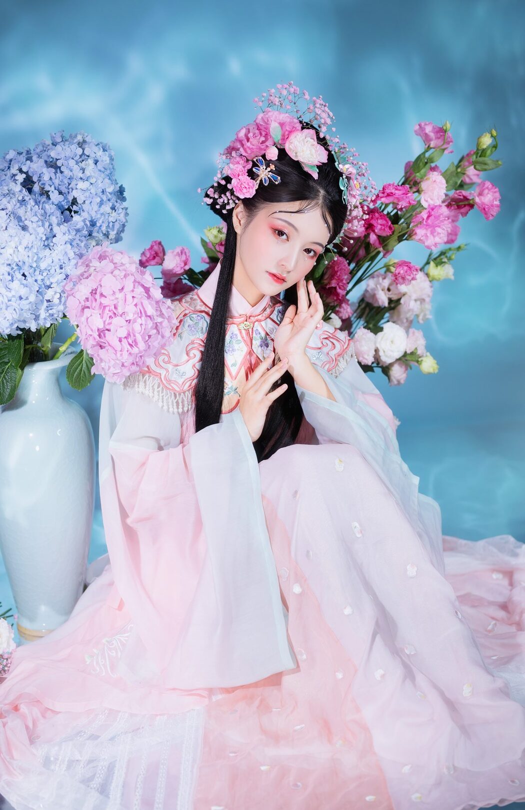YiTuYu艺图语 Vol.4153 Pei Pei