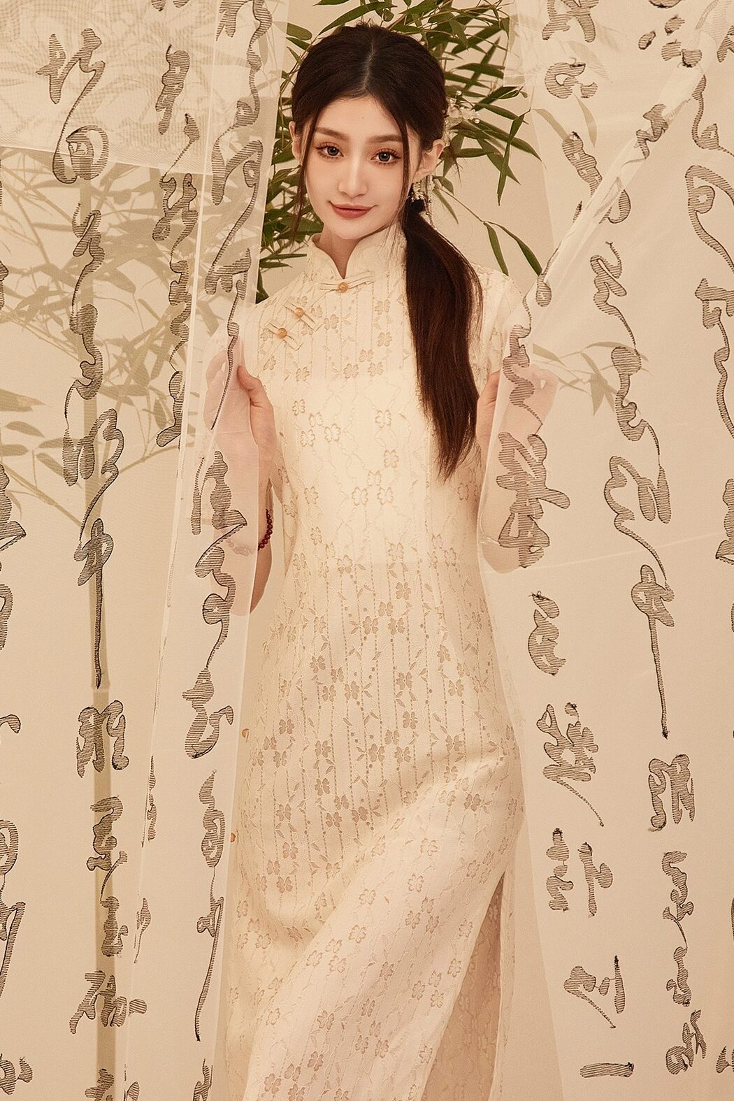 YiTuYu艺图语 Vol.4084 Xiao Duo Duo Yao Bao Fu Cover Photo