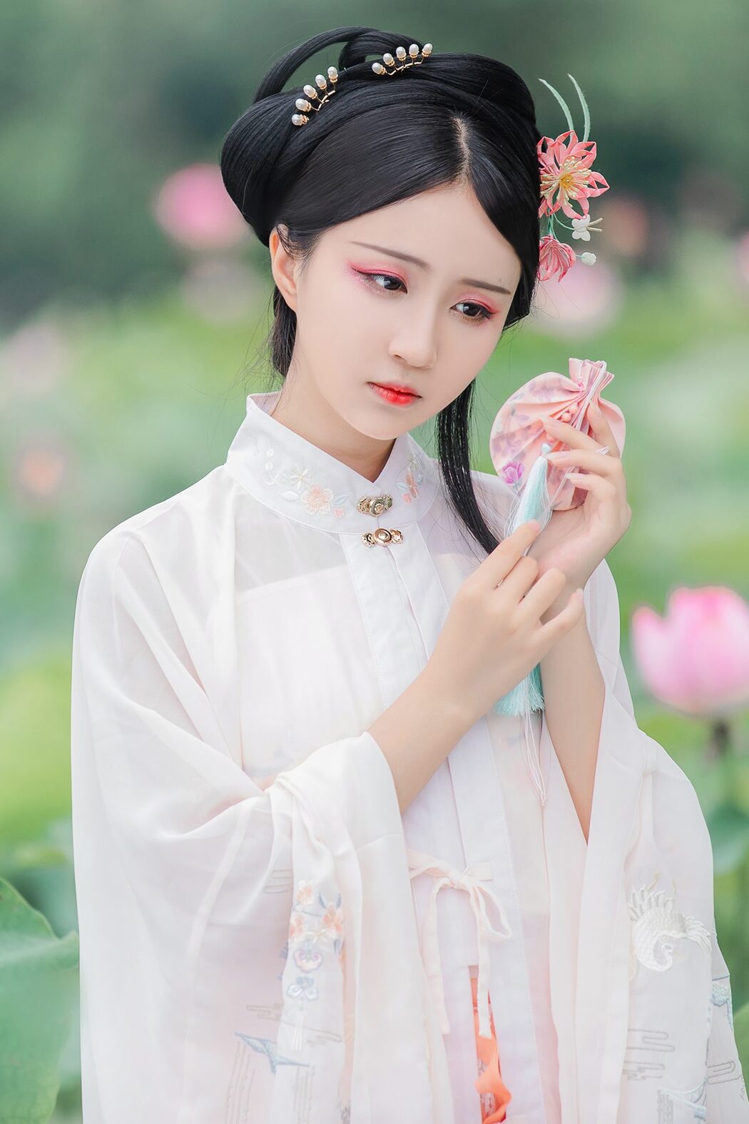 YiTuYu艺图语 Vol.4121 Qi Luo Sheng De Xiao Su Su Cover Photo