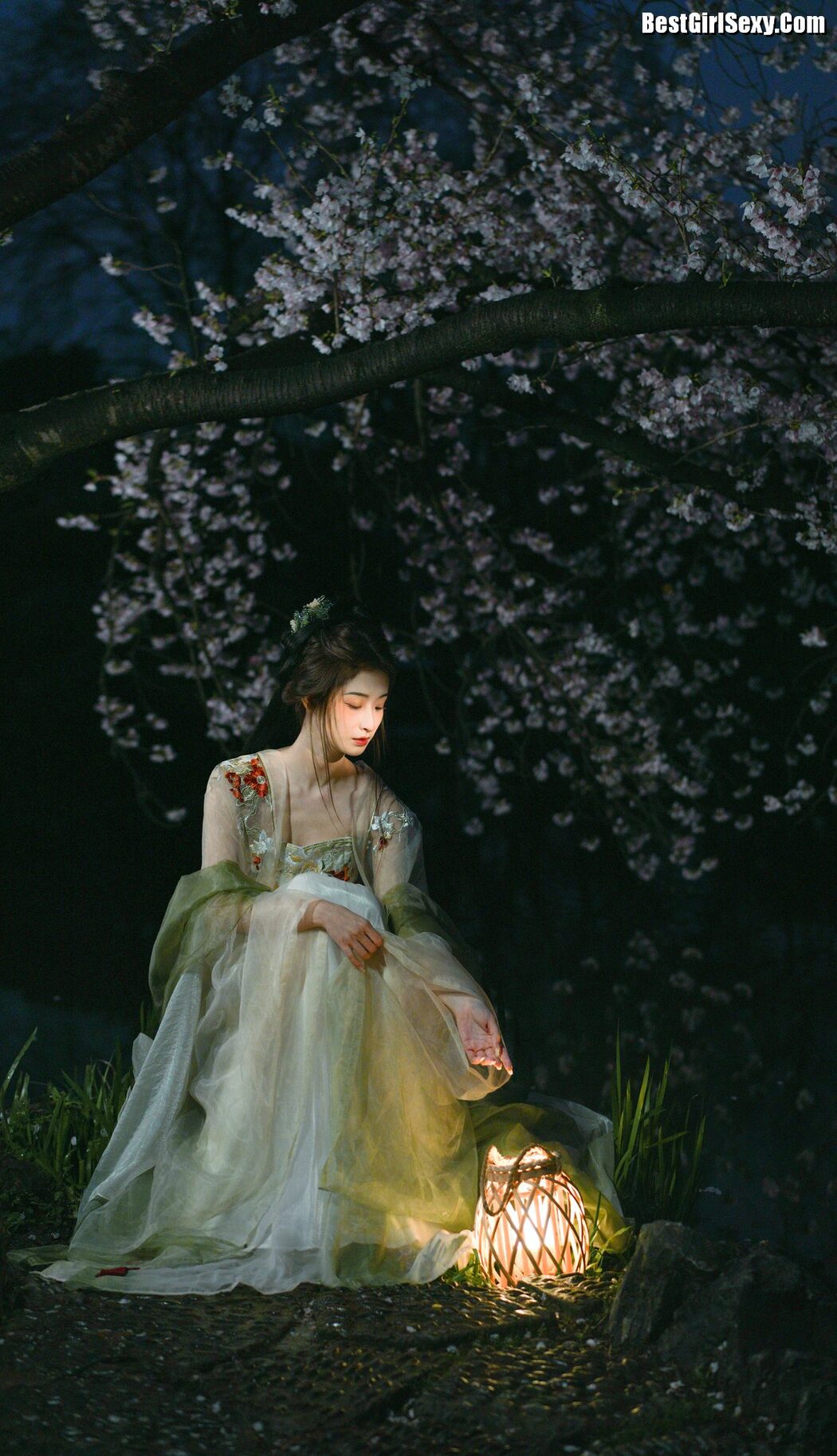YiTuYu艺图语 Vol.4025 Shu Li
