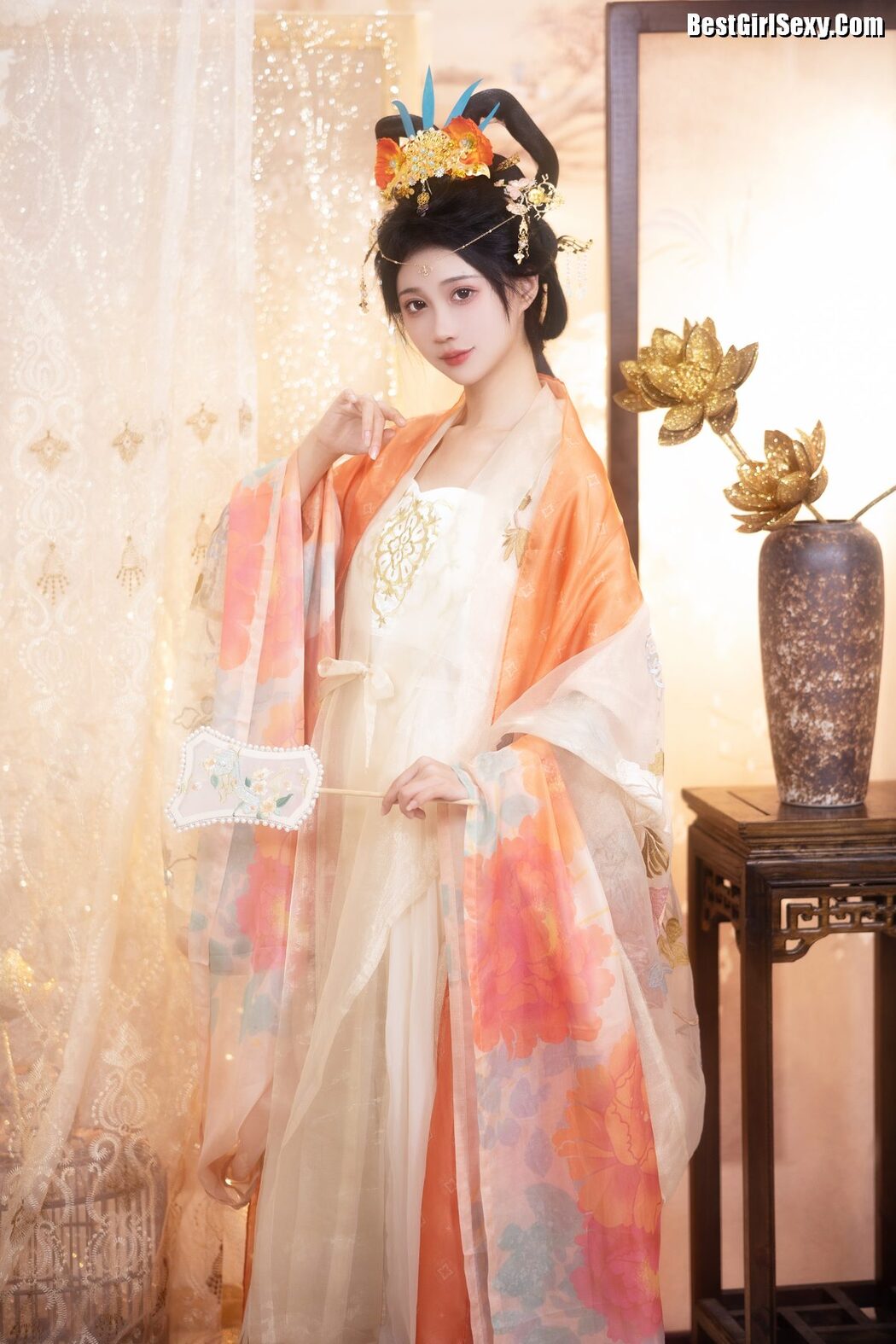 YiTuYu艺图语 Vol.4005 Qi Luo Sheng De Xiao Su Su