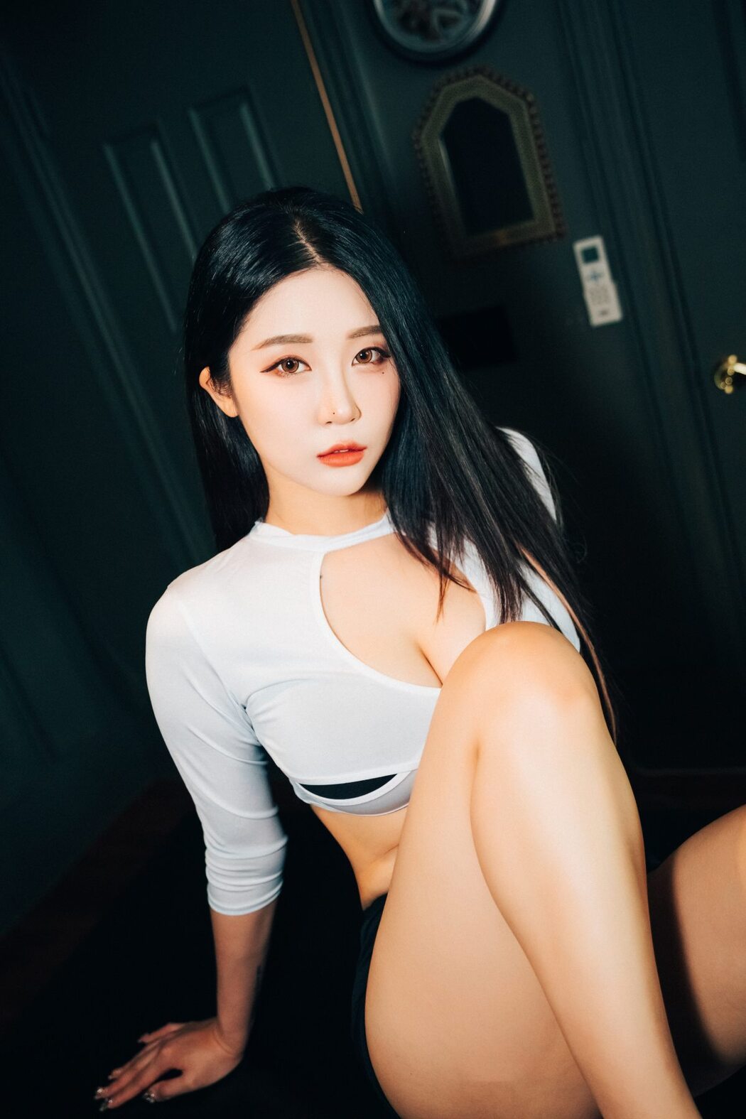 Loozy Bomi 보미 – Roomate