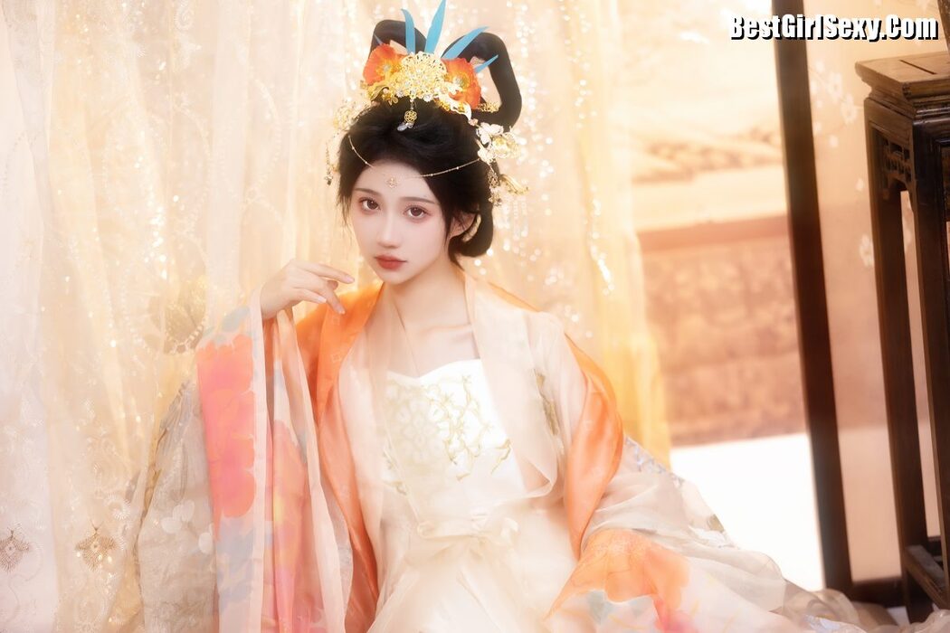YiTuYu艺图语 Vol.4005 Qi Luo Sheng De Xiao Su Su