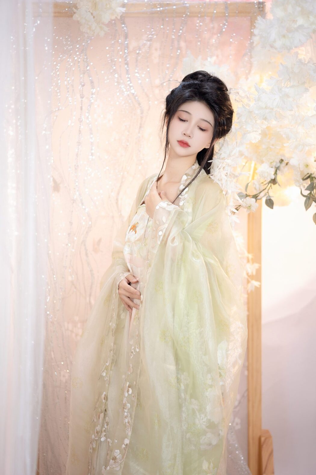 YiTuYu艺图语 Vol.4143 Qi Luo Sheng De Xiao Su Su