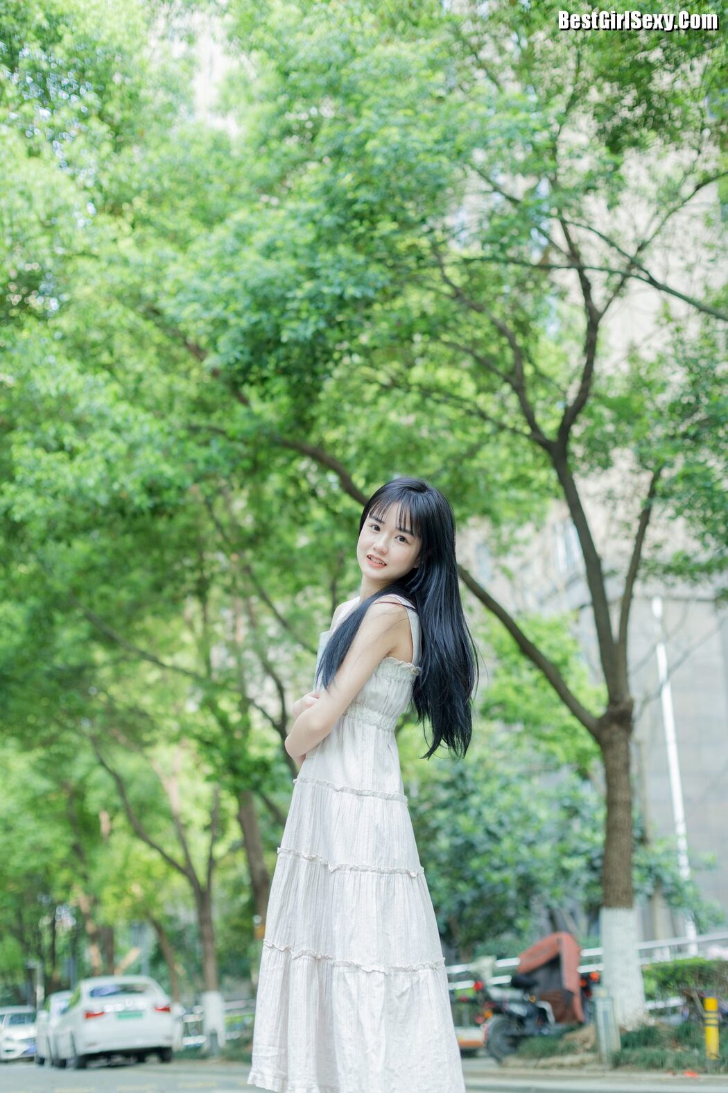 YiTuYu艺图语 Vol.4045 Xiao Yi Mei Mei Cute