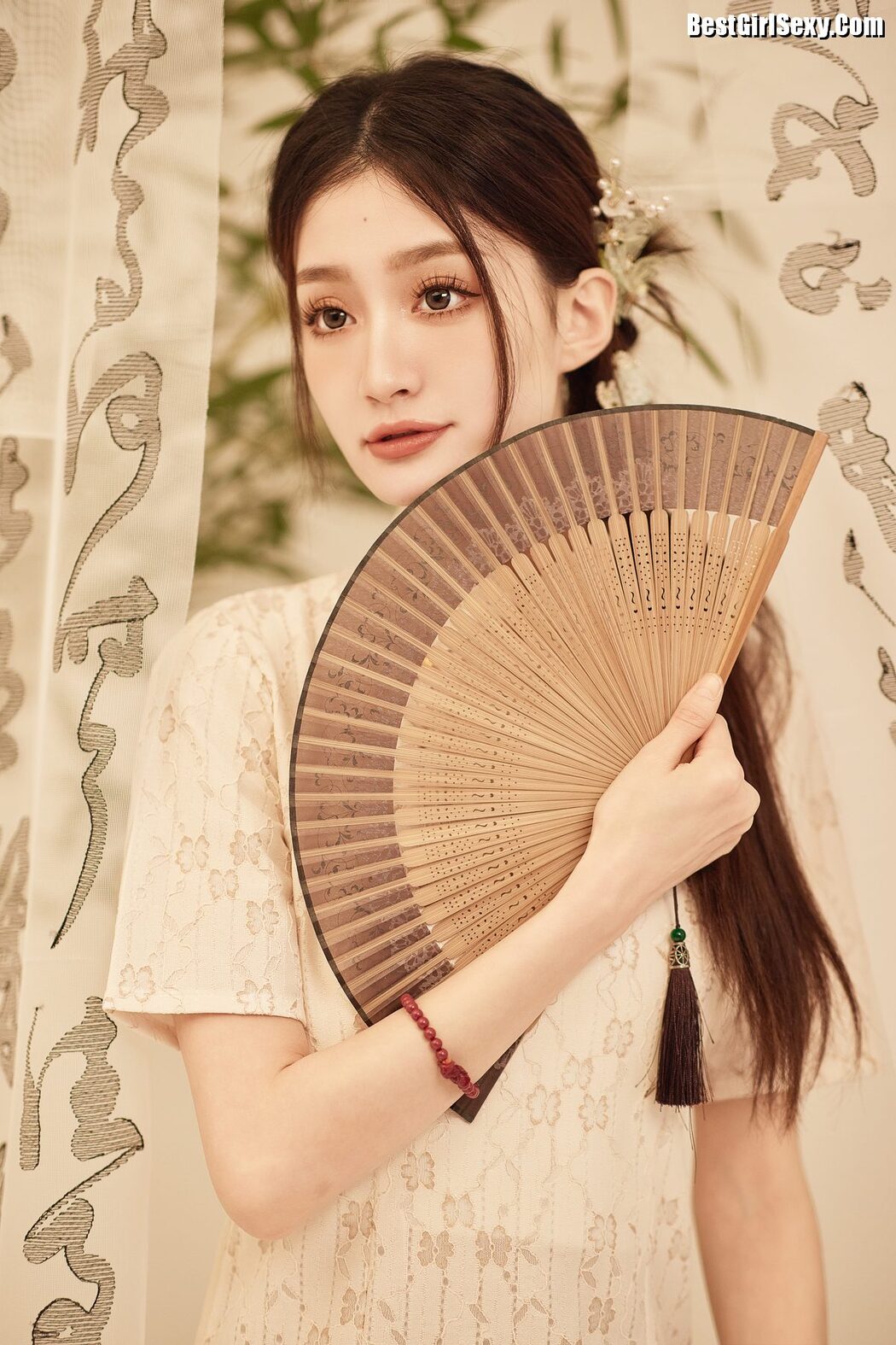 YiTuYu艺图语 Vol.4084 Xiao Duo Duo Yao Bao Fu