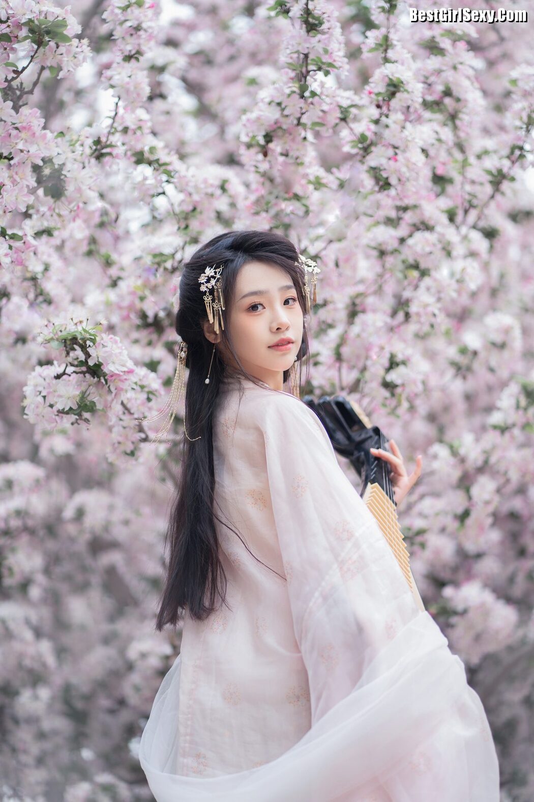 YiTuYu艺图语 Vol.4047 Xiao Gan Gan XX