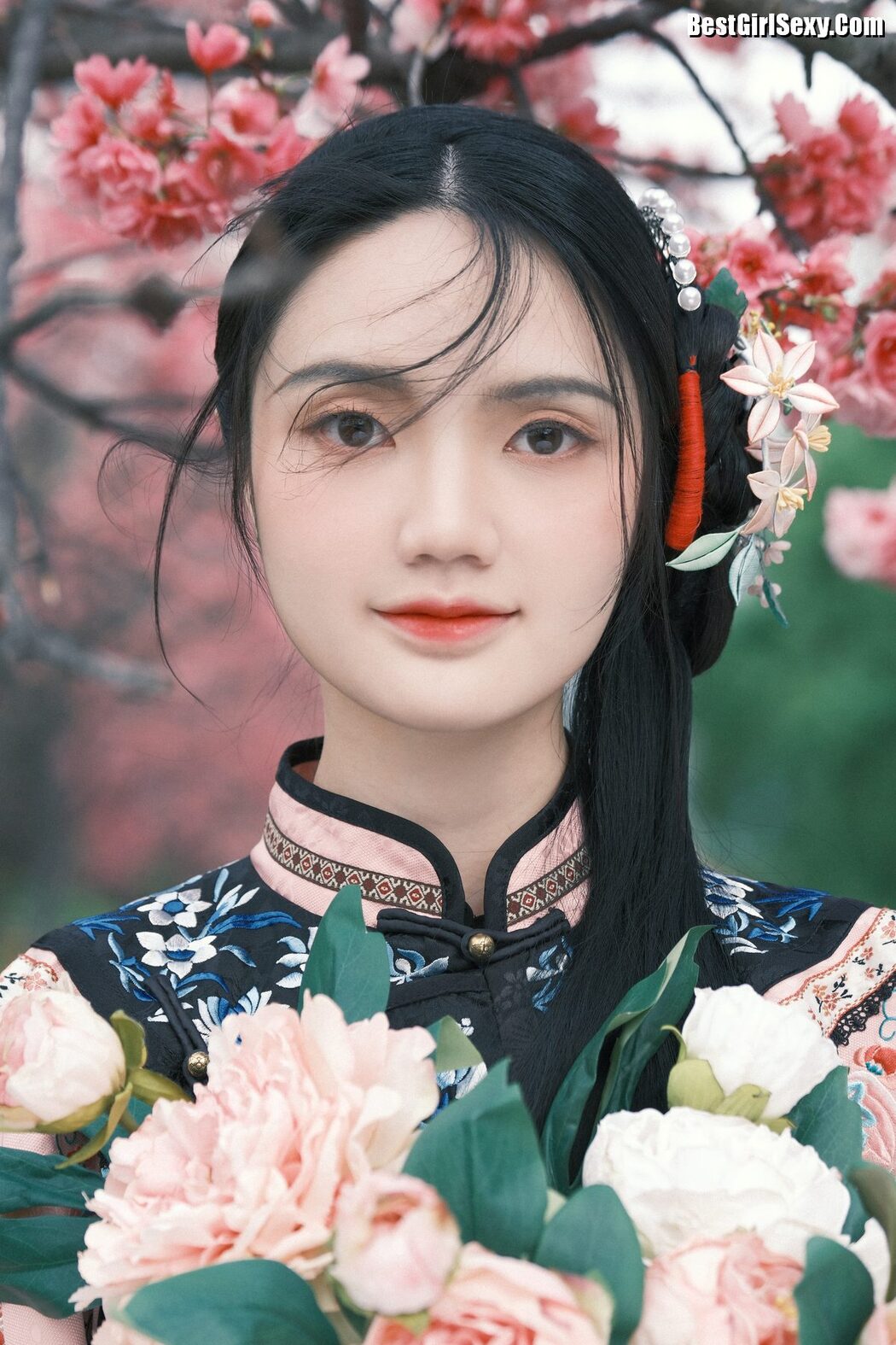 YiTuYu艺图语 Vol.4001 Tachibana Gan