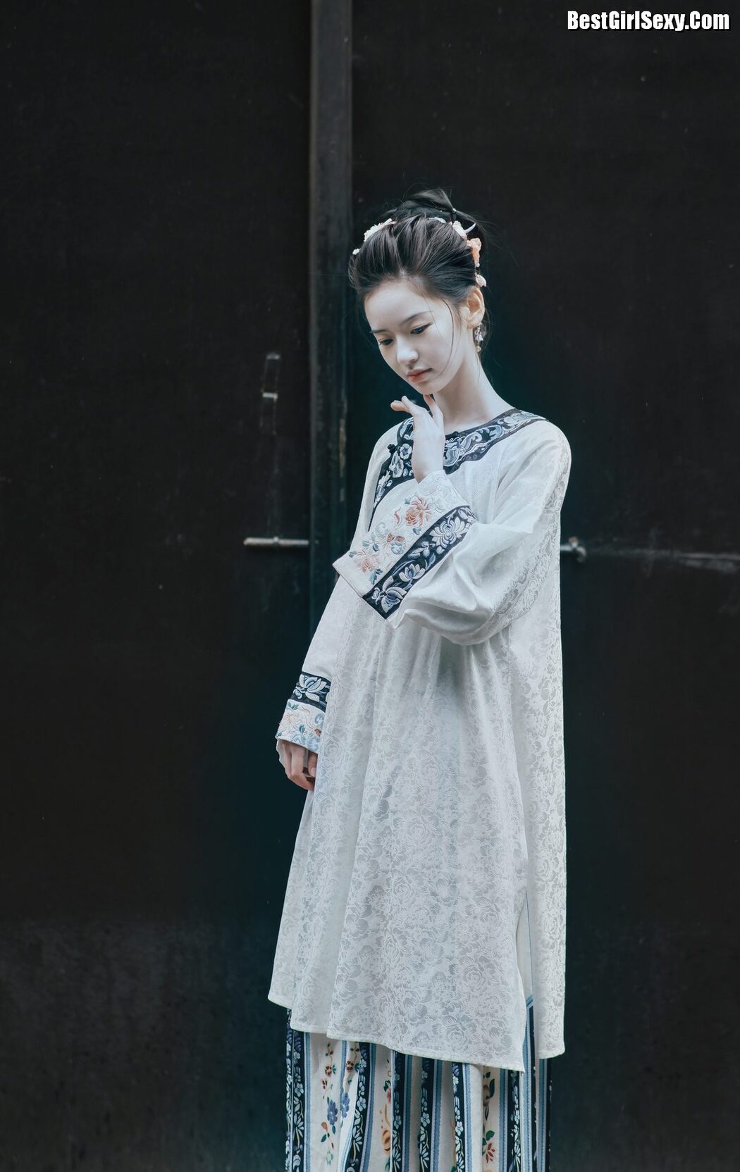 YiTuYu艺图语 Vol.4049 Lu Ban Xian Er