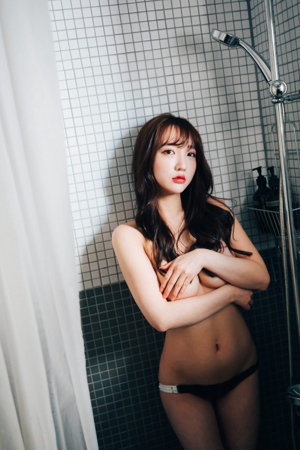 Loozy Maximum Vol.1 – Son Ye-Eun 손예은