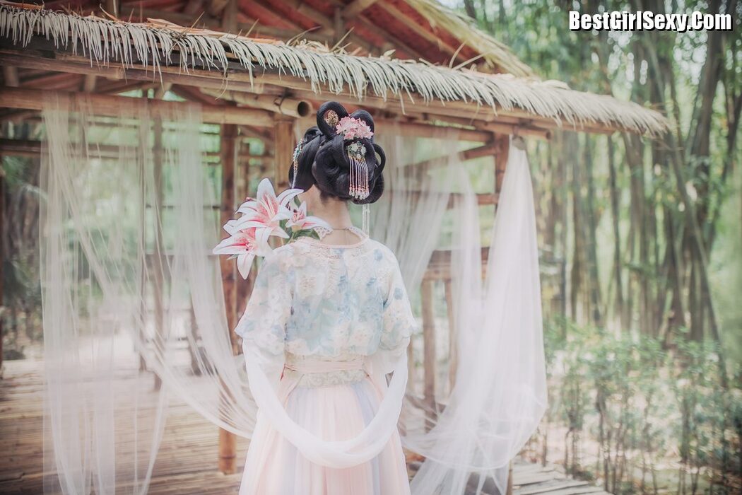 YiTuYu艺图语 Vol.4095 Qi Luo Sheng De Xiao Su Su
