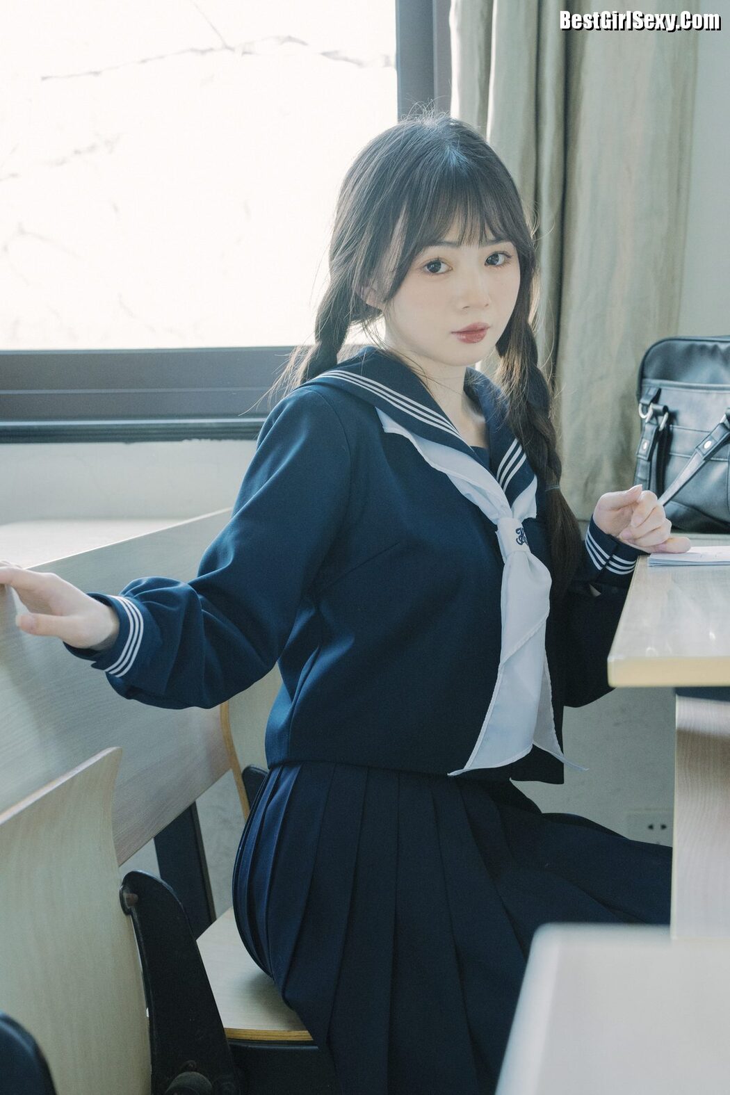 YiTuYu艺图语 Vol.4014 Zhi Zhi