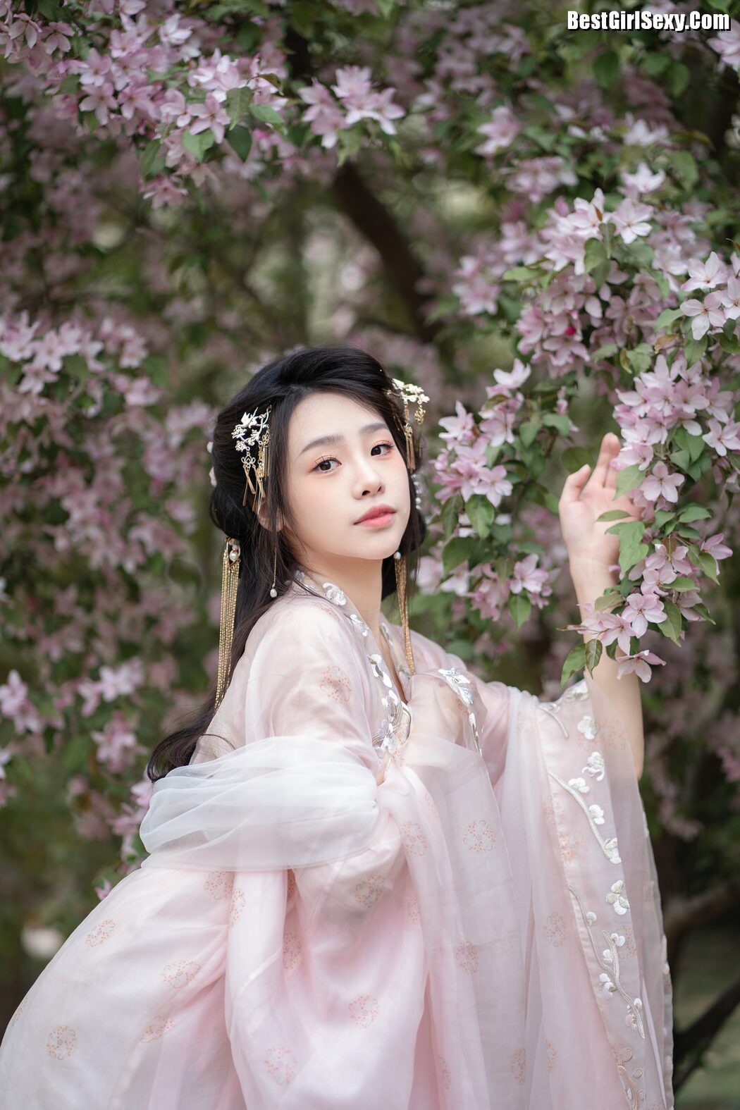 YiTuYu艺图语 Vol.4047 Xiao Gan Gan XX