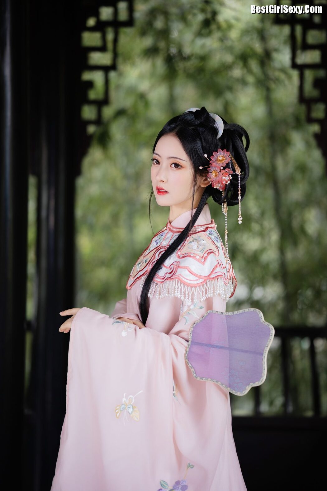 YiTuYu艺图语 Vol.4107 Lin Aki Nai