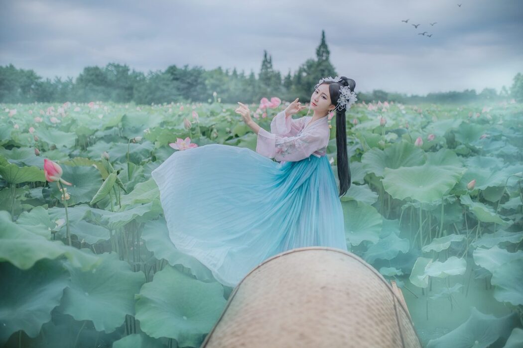 YiTuYu艺图语 Vol.4165 Qi Luo Sheng De Xiao Su Su