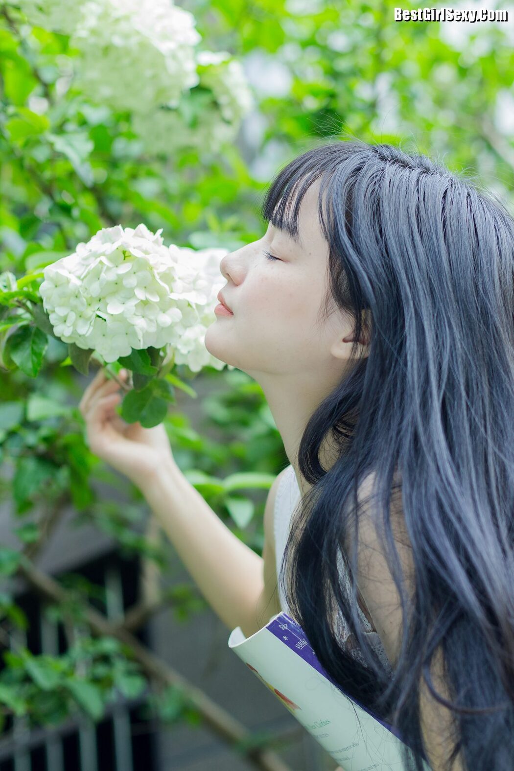 YiTuYu艺图语 Vol.4045 Xiao Yi Mei Mei Cute