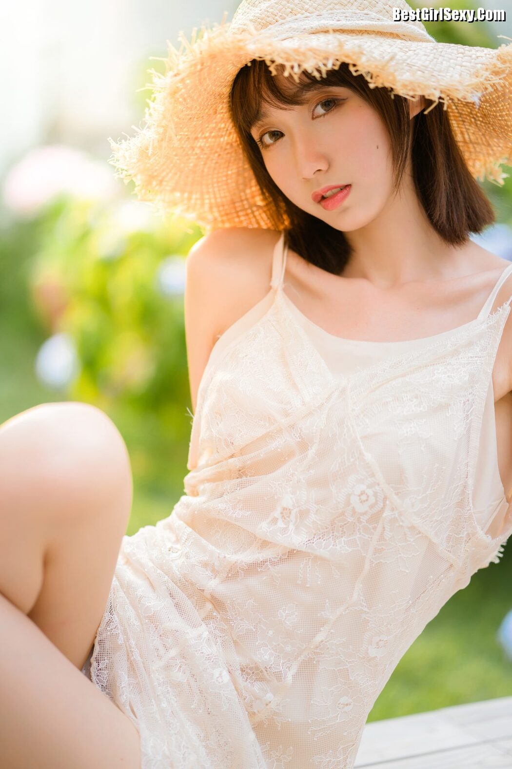YiTuYu艺图语 Vol.4012 Mu Mian Mian VWV