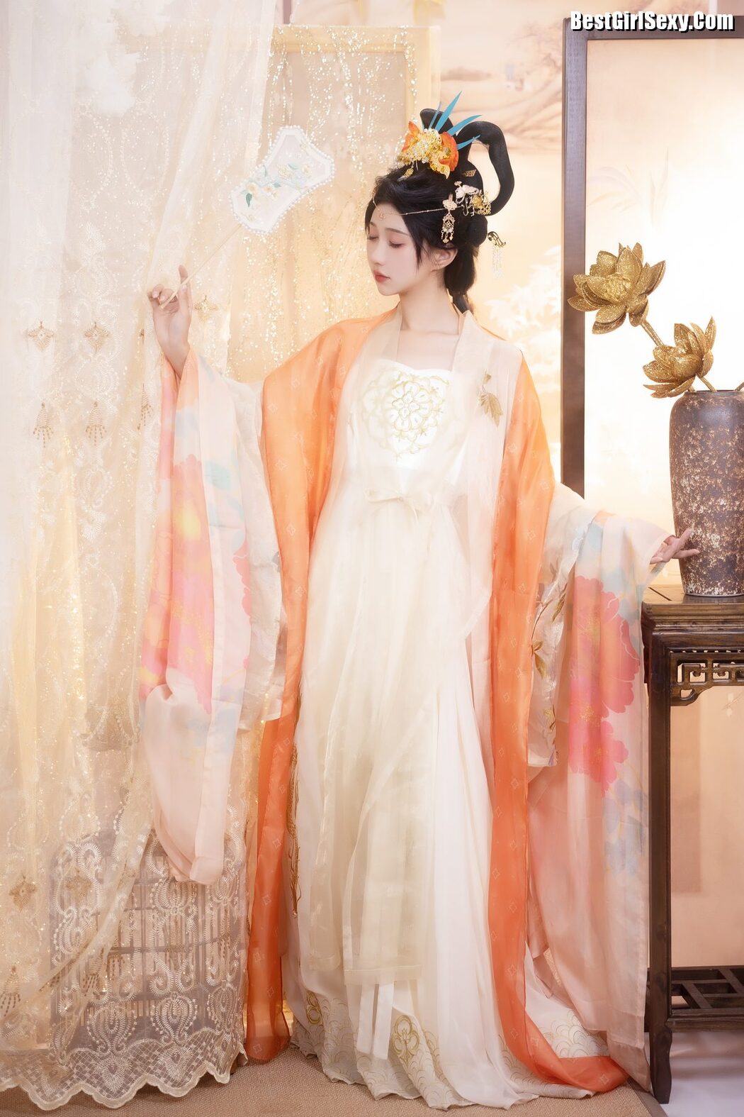 YiTuYu艺图语 Vol.4005 Qi Luo Sheng De Xiao Su Su