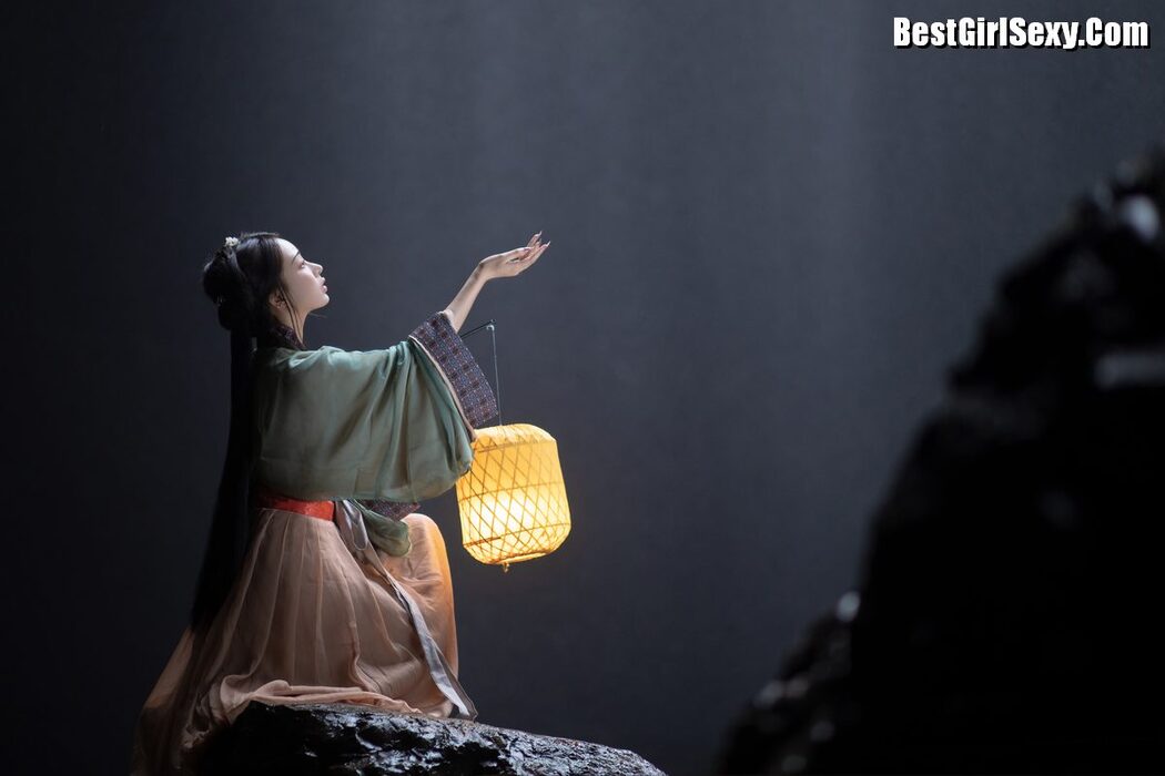YiTuYu艺图语 Vol.4031 Su Mei Zai Lu Shang