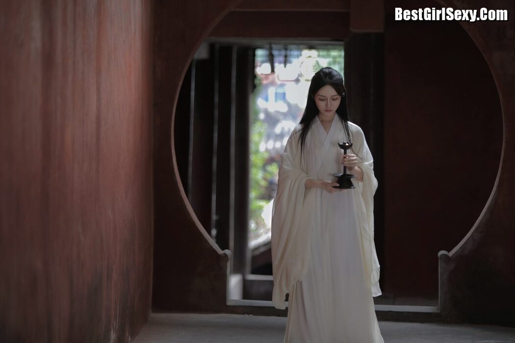YiTuYu艺图语 Vol.4034 Su Mei Zai Lu Shang