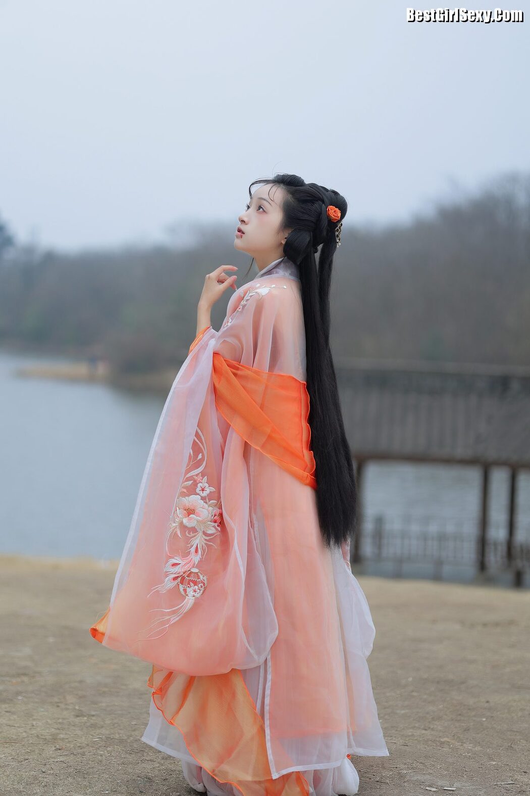 YiTuYu艺图语 Vol.4048 Jun Yin Lan