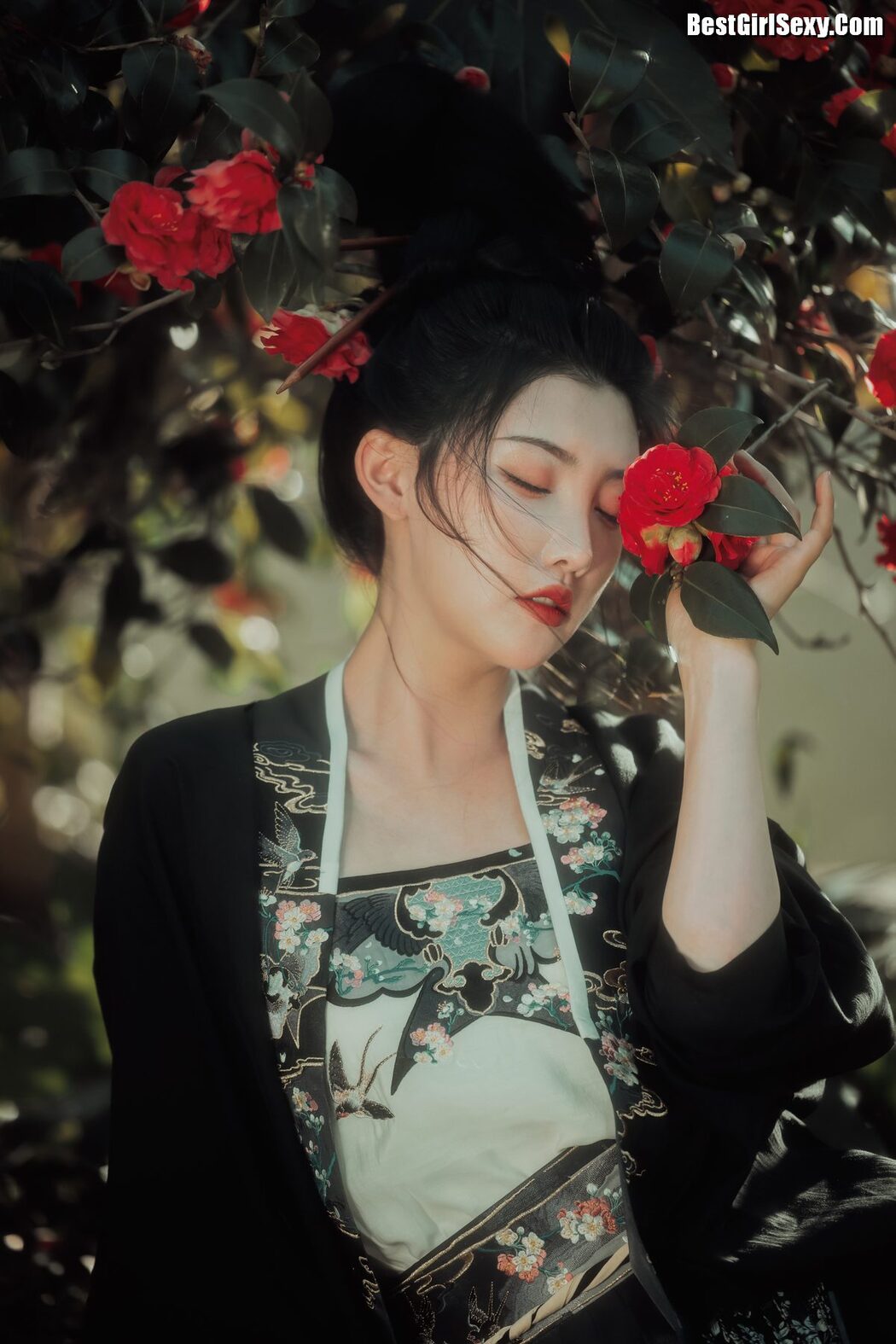 YiTuYu艺图语 Vol.4004 Su Su