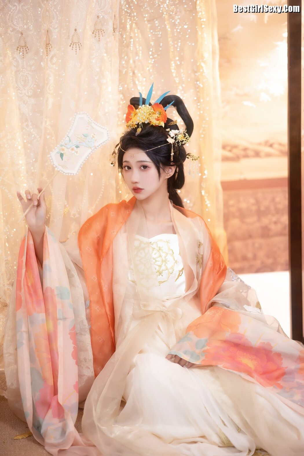 YiTuYu艺图语 Vol.4005 Qi Luo Sheng De Xiao Su Su