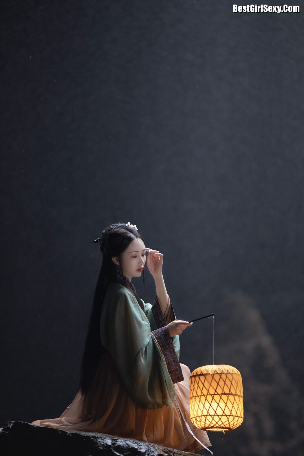 YiTuYu艺图语 Vol.4031 Su Mei Zai Lu Shang