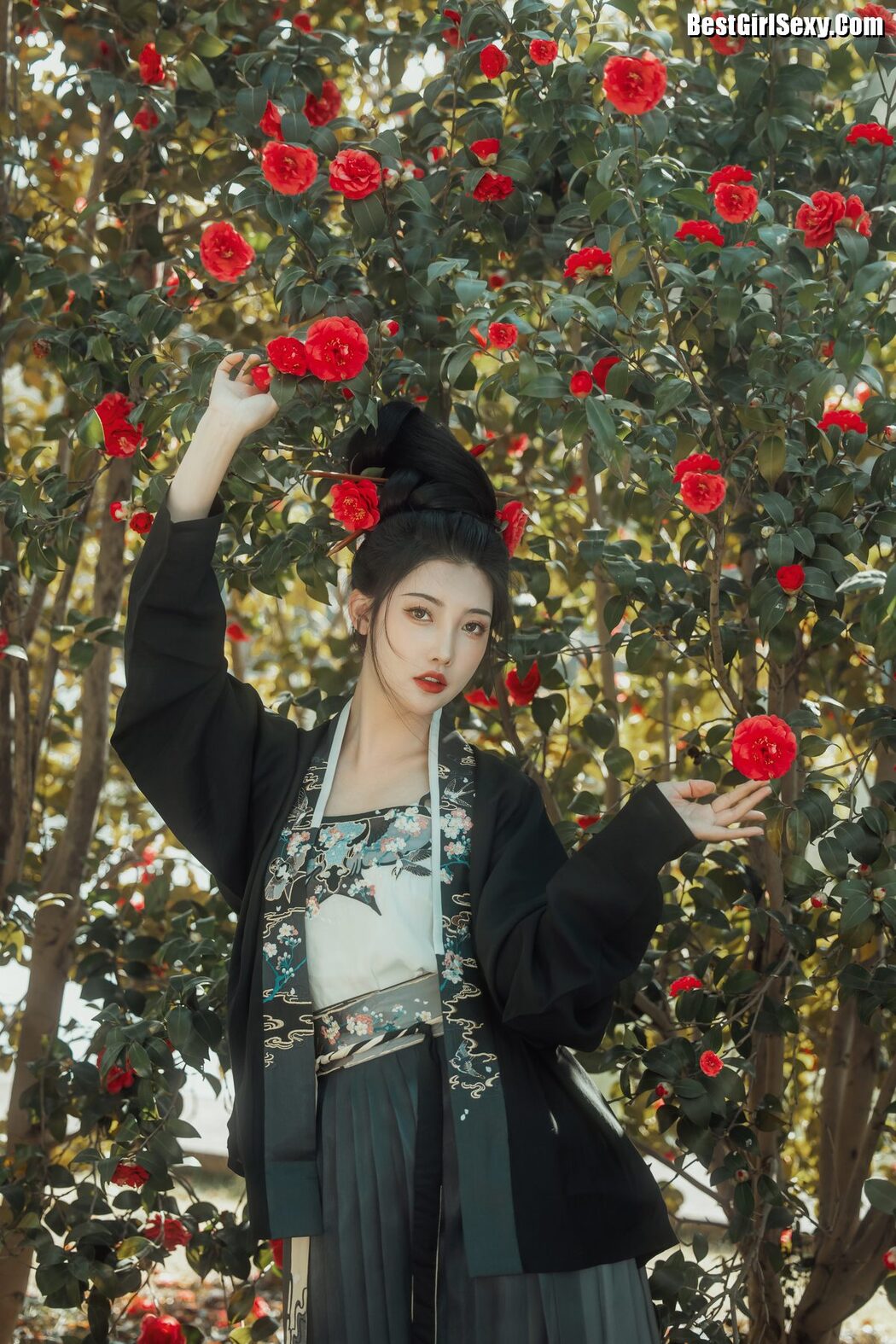 YiTuYu艺图语 Vol.4004 Su Su