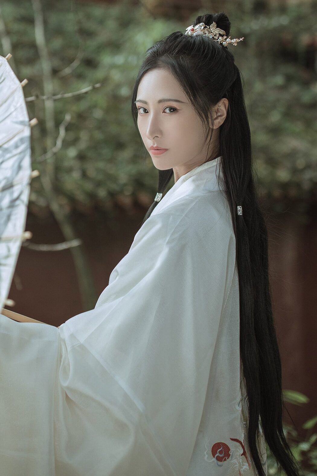 YiTuYu艺图语 Vol.4094 Zi Wei Cover Photo