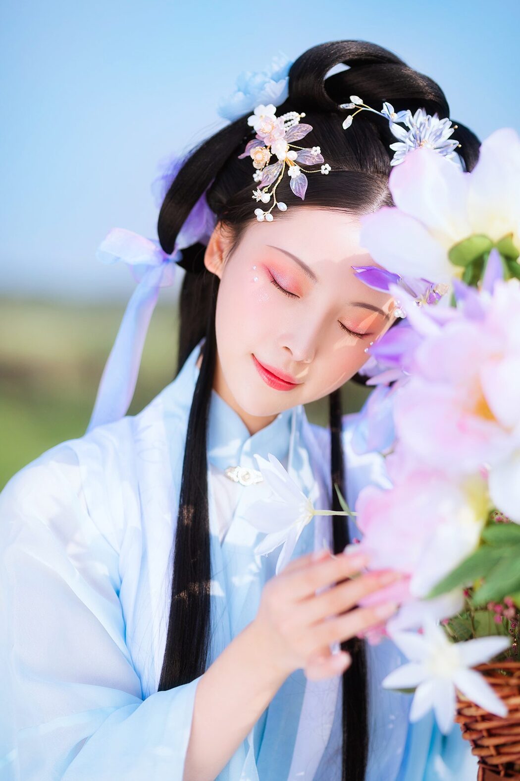 YiTuYu艺图语 Vol.4069 Yi Xiao Zhi Zhi Zhi Zhi Cover Photo