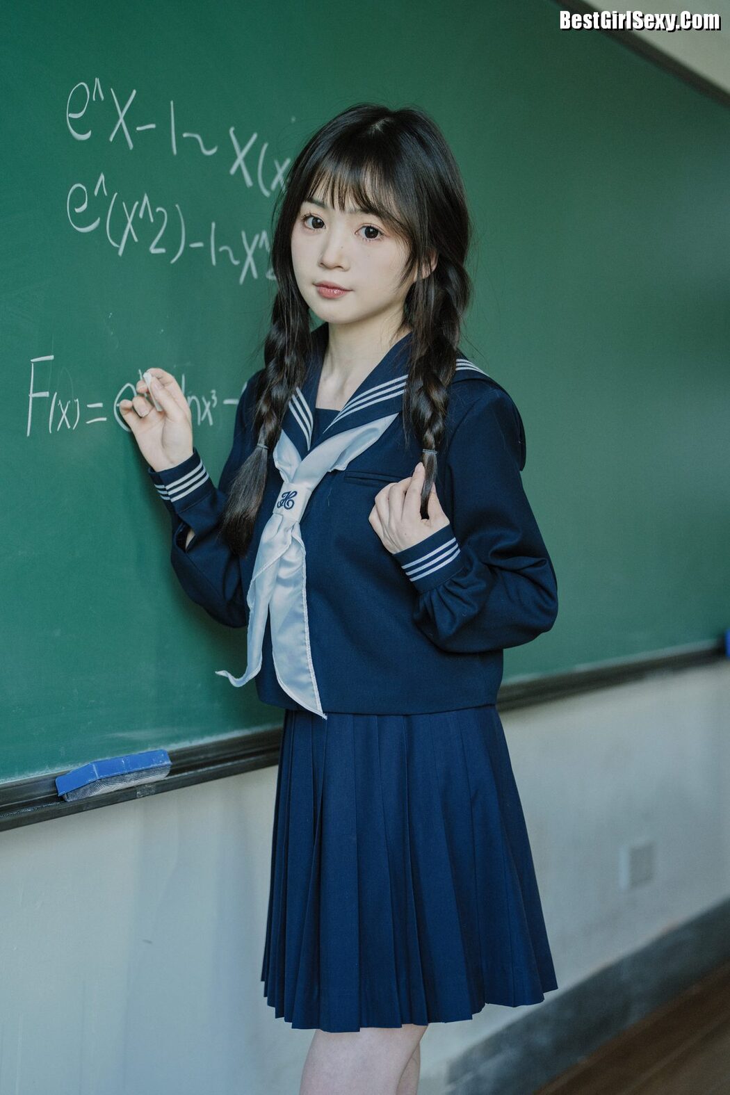 YiTuYu艺图语 Vol.4014 Zhi Zhi