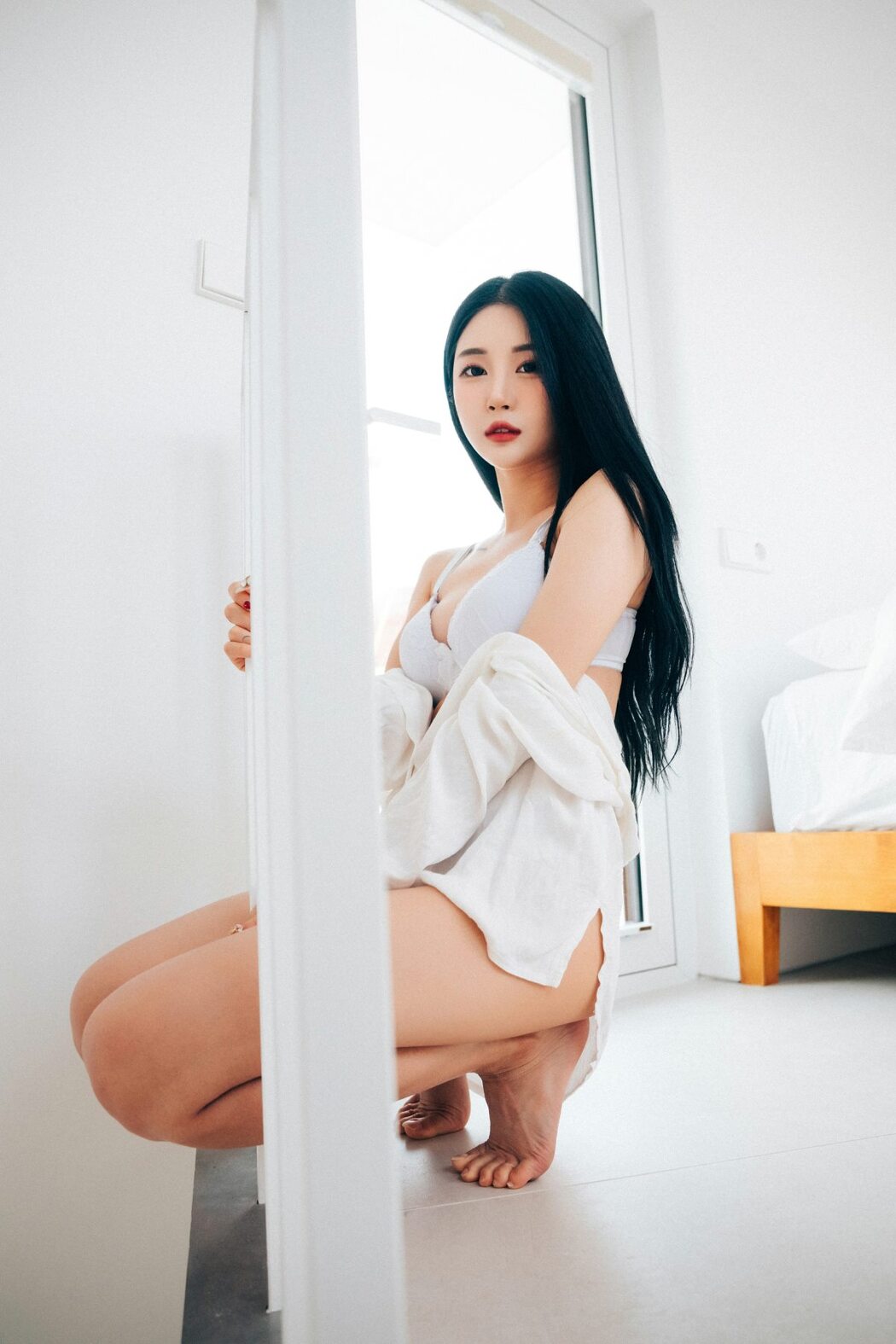Loozy Bomi 보미 – The Undress