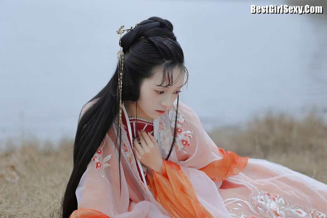 YiTuYu艺图语 Vol.4048 Jun Yin Lan