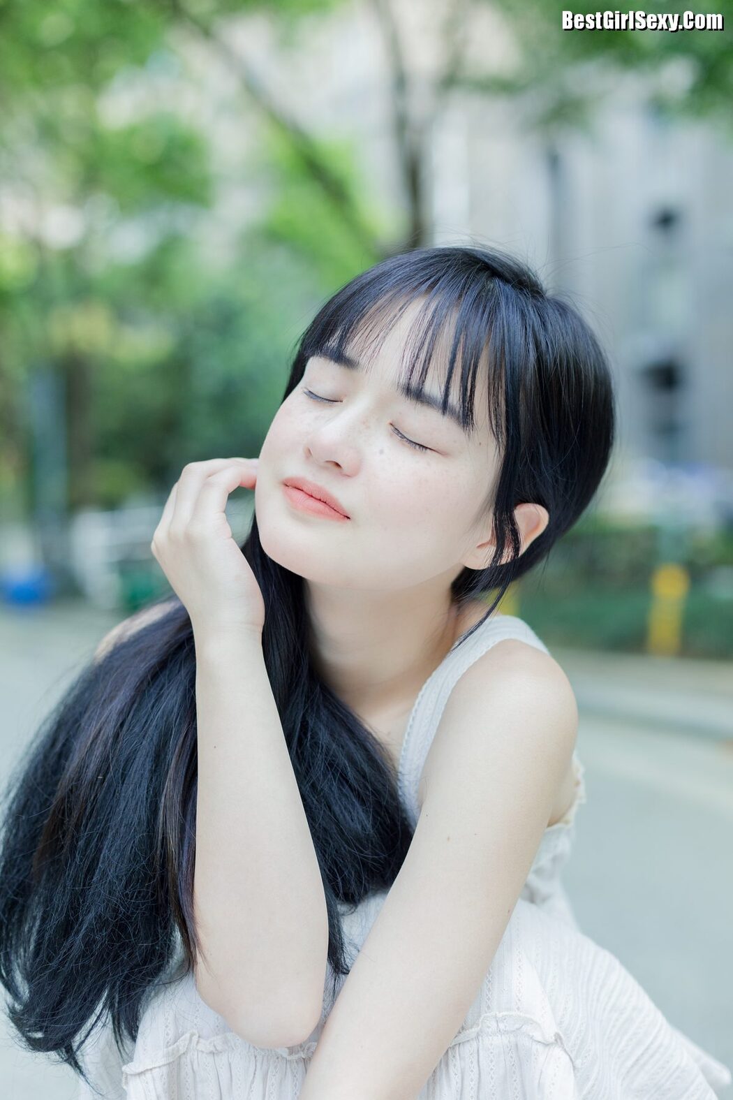 YiTuYu艺图语 Vol.4045 Xiao Yi Mei Mei Cute