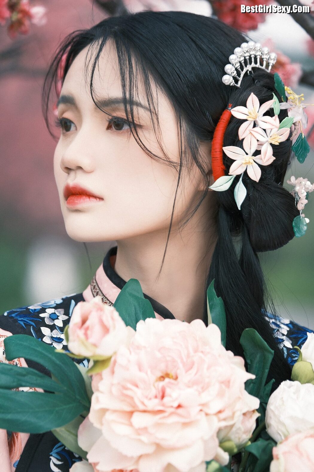 YiTuYu艺图语 Vol.4001 Tachibana Gan