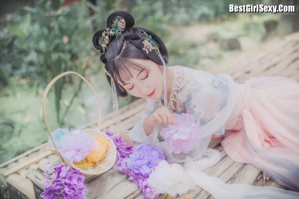 YiTuYu艺图语 Vol.4095 Qi Luo Sheng De Xiao Su Su