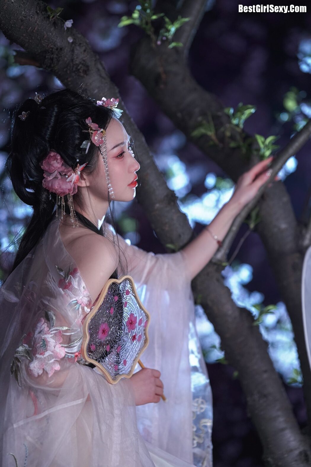YiTuYu艺图语 Vol.4019 Jiao Jiao