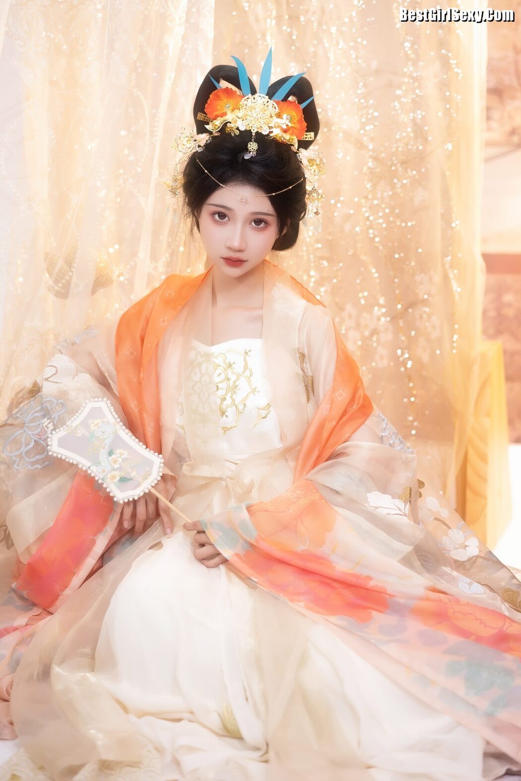 YiTuYu艺图语 Vol.4005 Qi Luo Sheng De Xiao Su Su