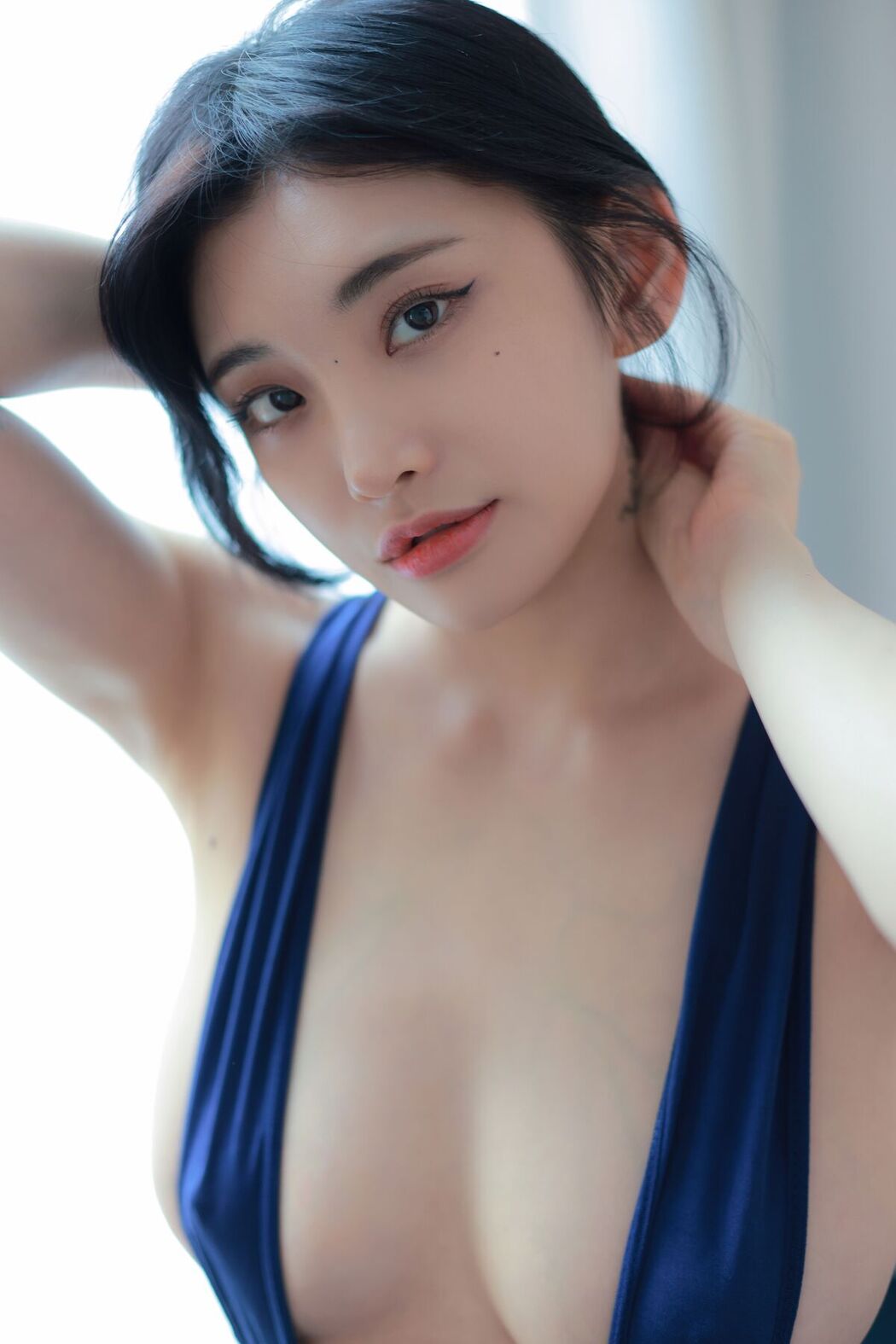 Sula 설아 – Navy Bodysuit Part1