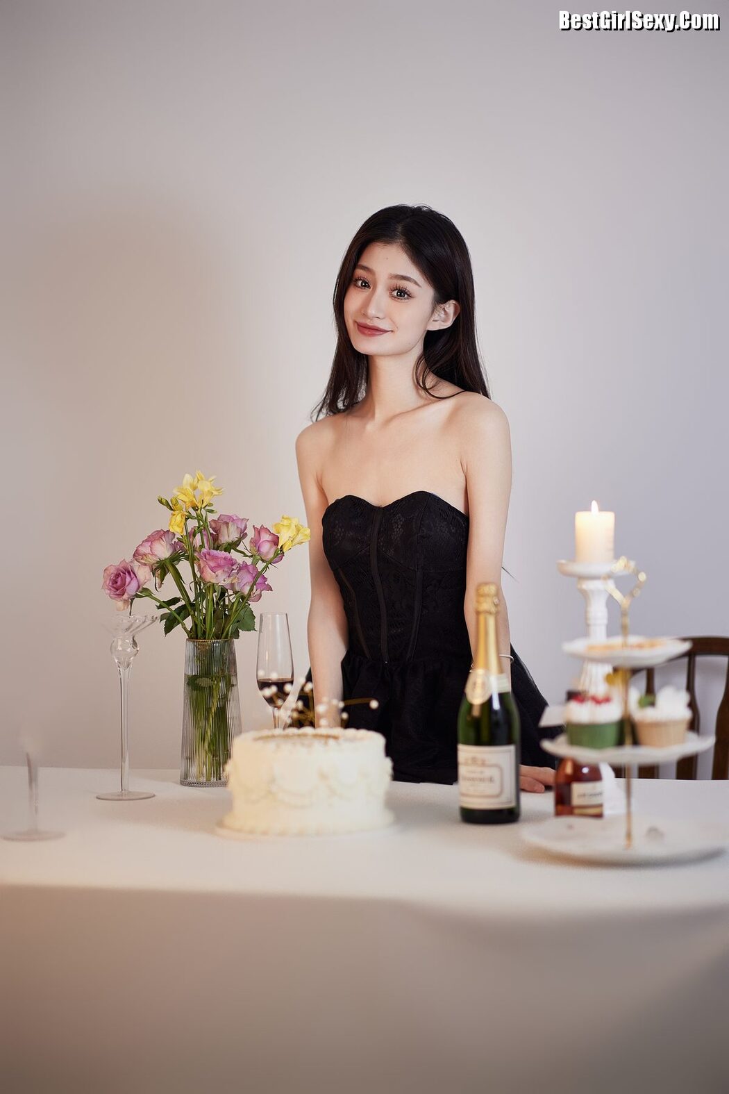 YiTuYu艺图语 Vol.4022 Xiao Duo Duo Yao Bao Fu